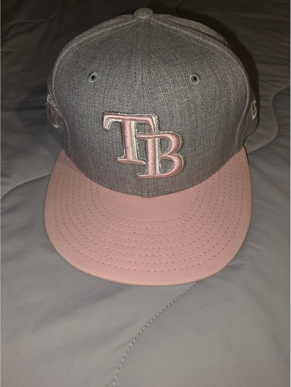 Tampa Bay Rays Hat Fitted 7 1/2. Gray/pink New Era - American Special